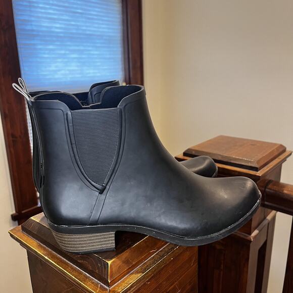 Lucky Brand Boots Shoes Womens Size 10 Black Rubber Waterproof Chelsea Ankle Zip - Picture 6 of 10